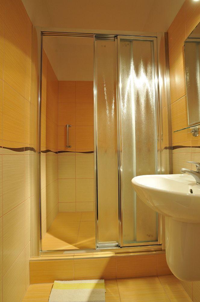 Hotel Panon Годонин Экстерьер фото